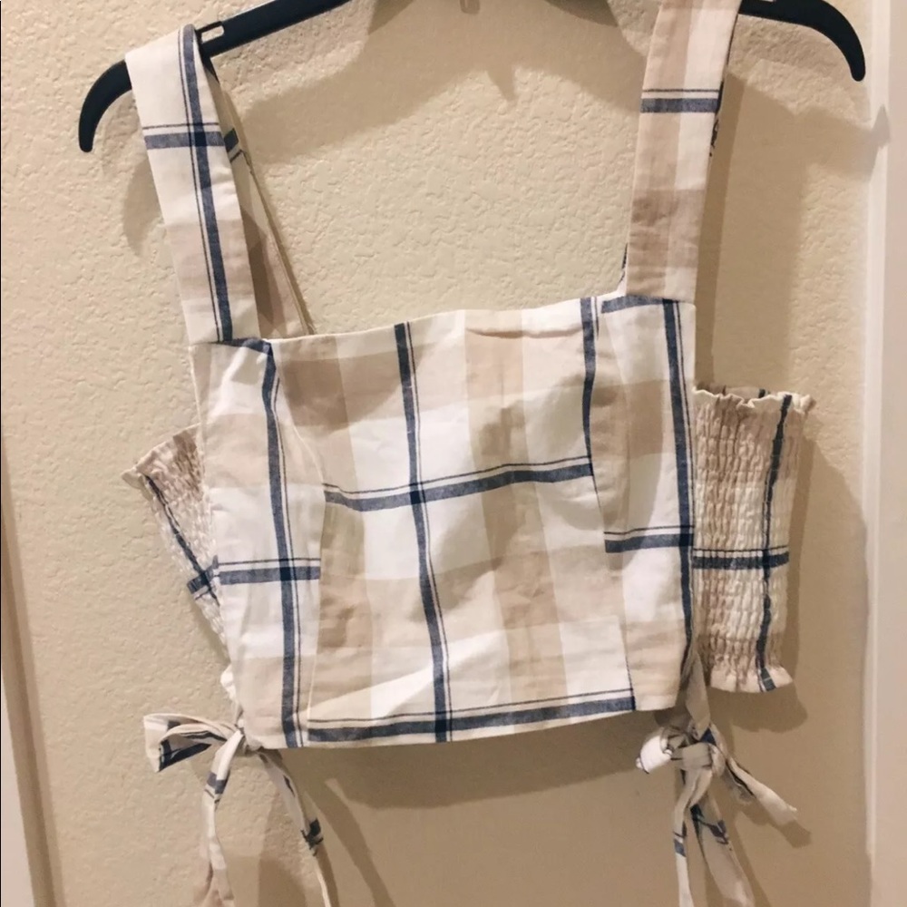 Crop top